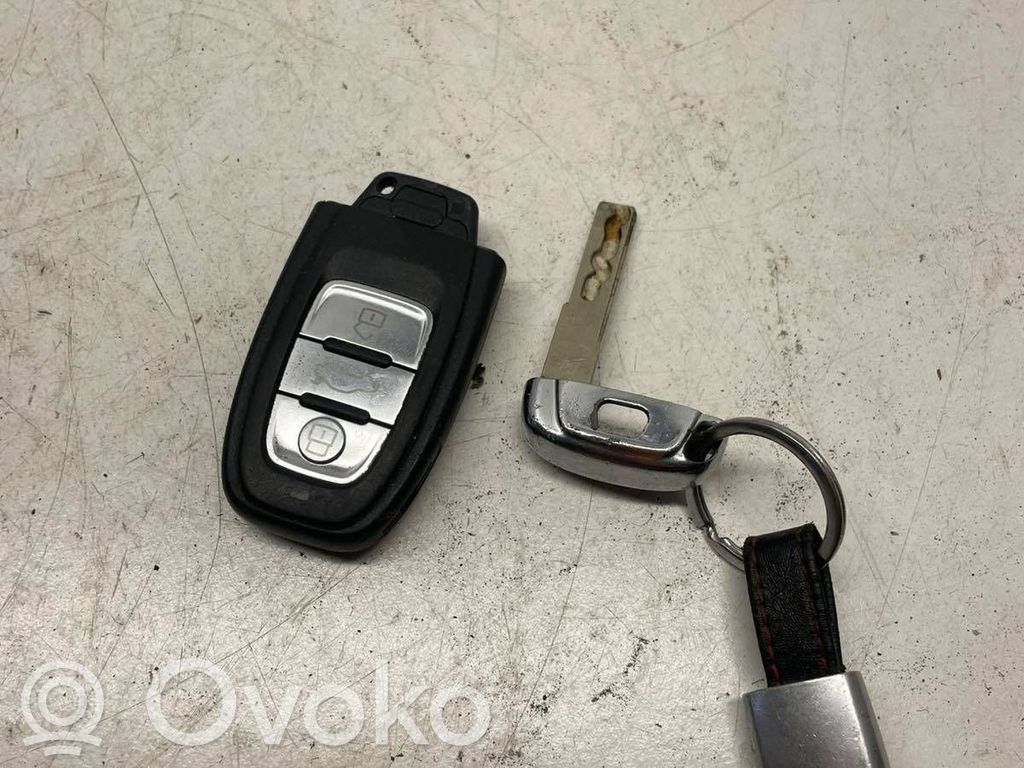 Audi A5 8T 8F Ignition key/card 