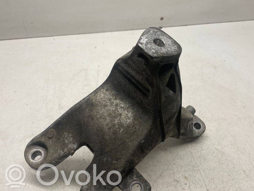 Engine mounting bracket   8K0199308BT,8K0199308