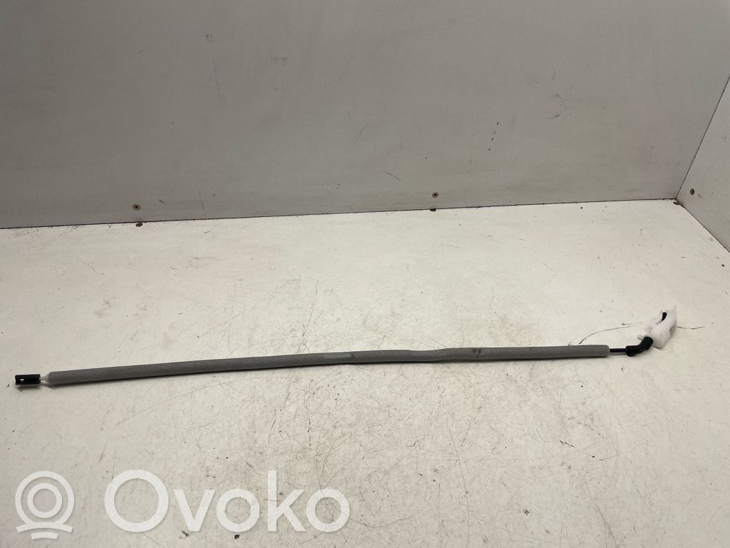 Línea de cable de puerta trasera   7137107