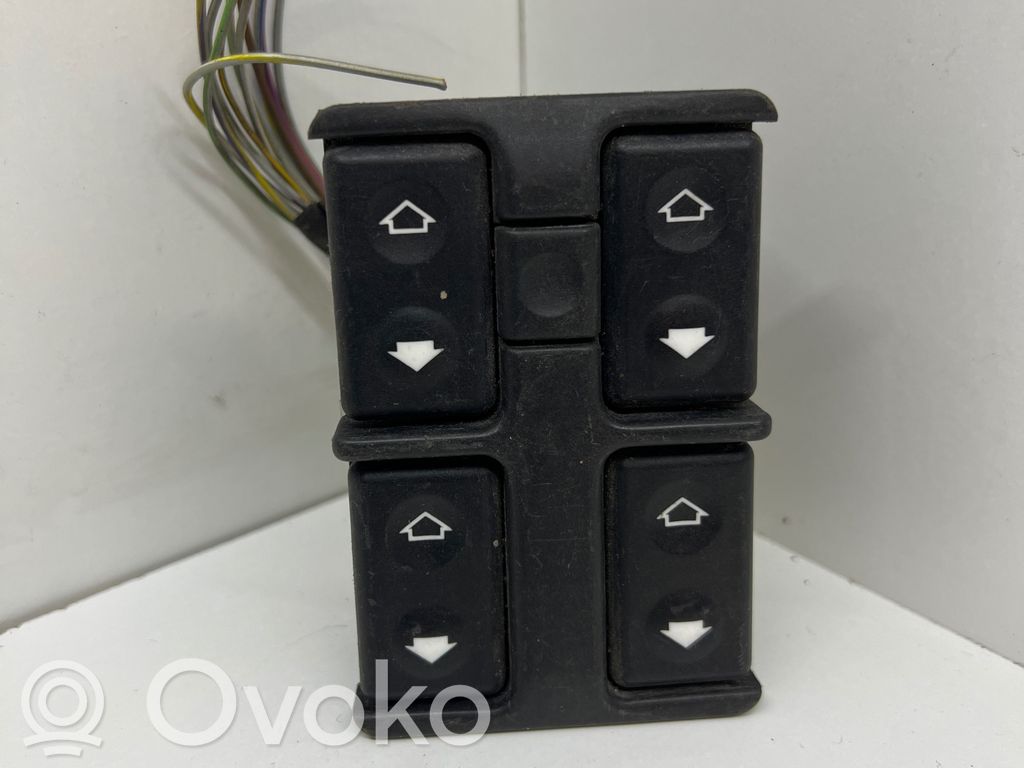 BMW 5 E34 Electric window control switch 