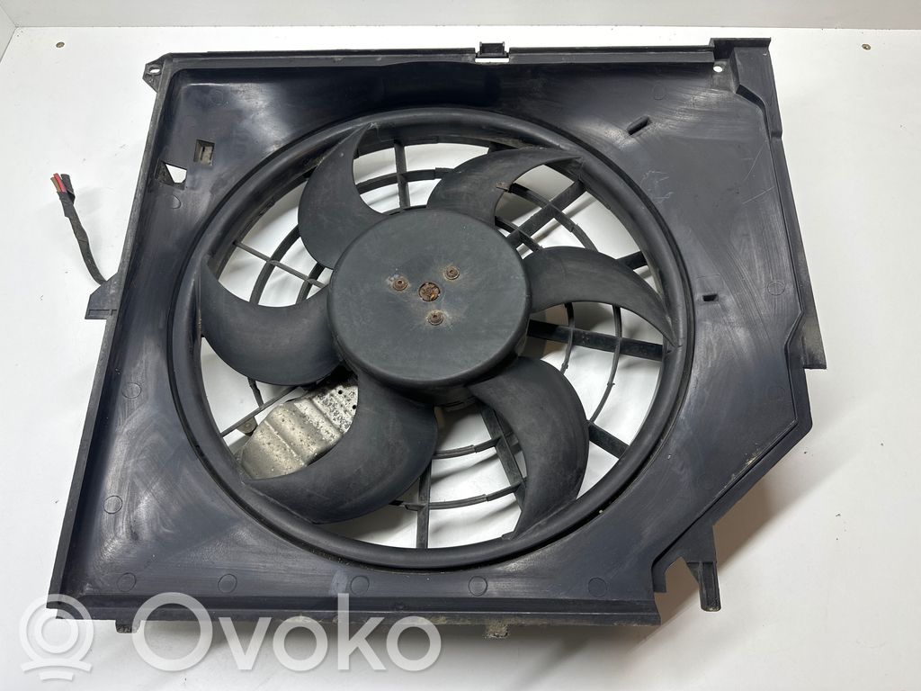BMW 3 E46 Elektrisks radiatoru ventilators 