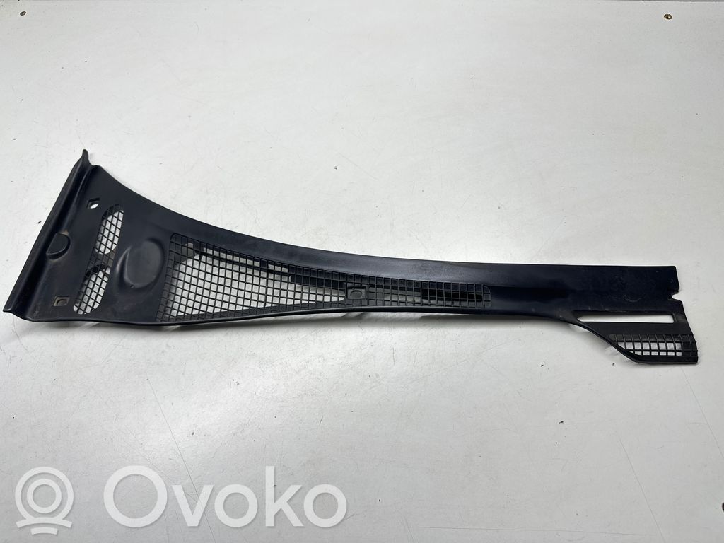 BMW 5 E34 Wiper trim 