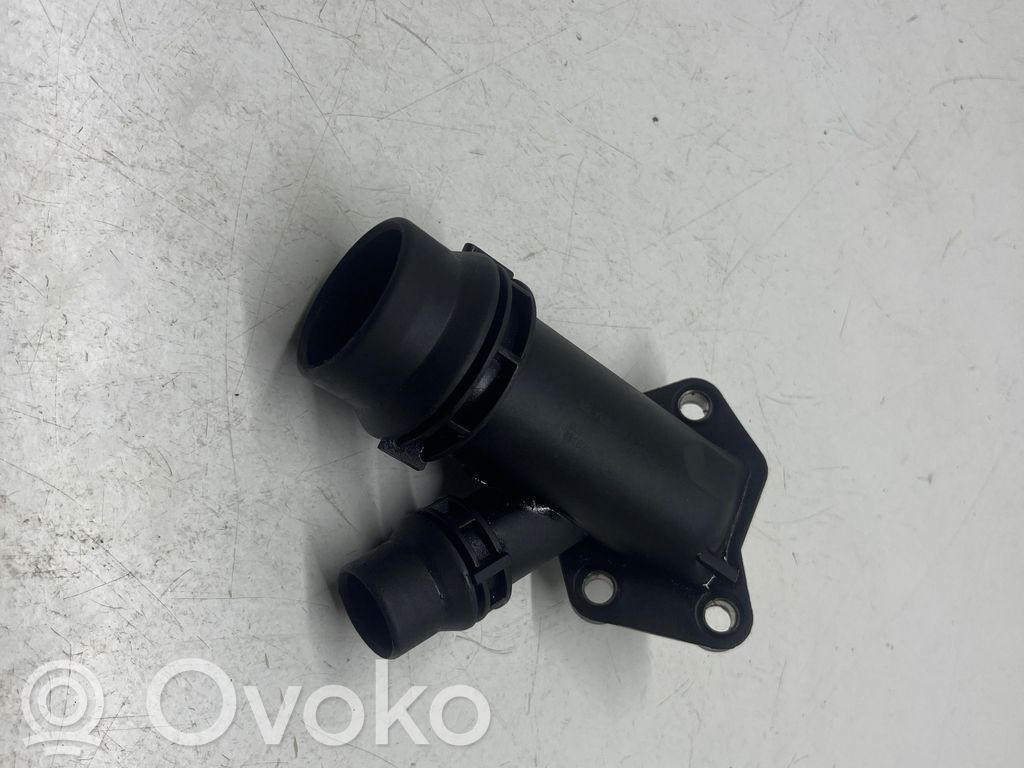 BMW 5 E39 Engine coolant pipe/hose 