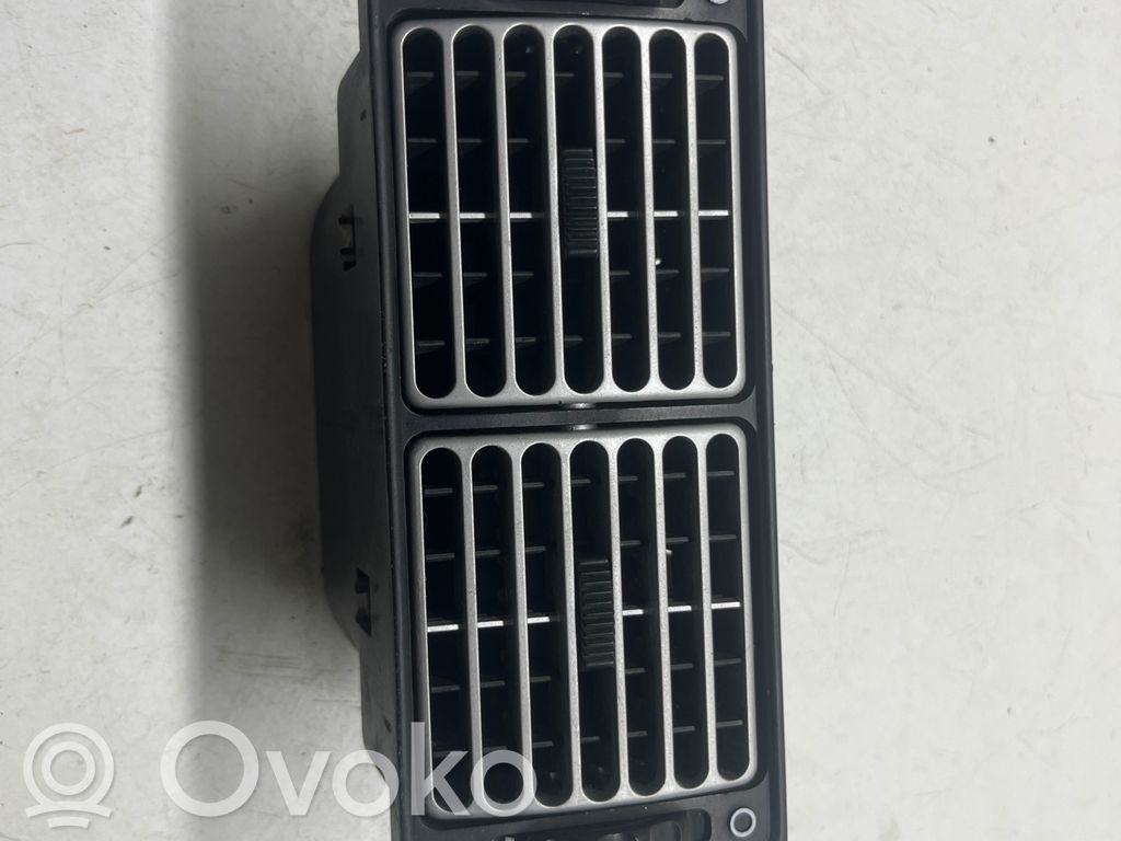 BMW 5 E28 Grilă ventilație centrală 