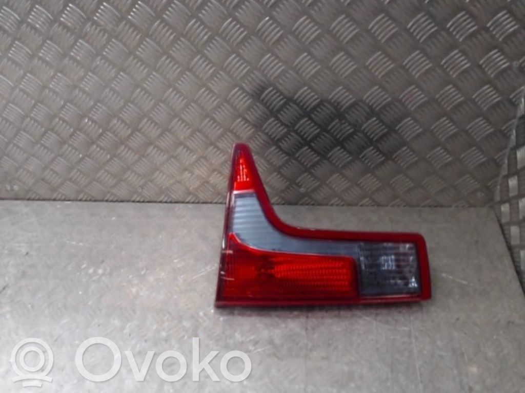 Citroen C5 Galinis žibintas dangtyje 