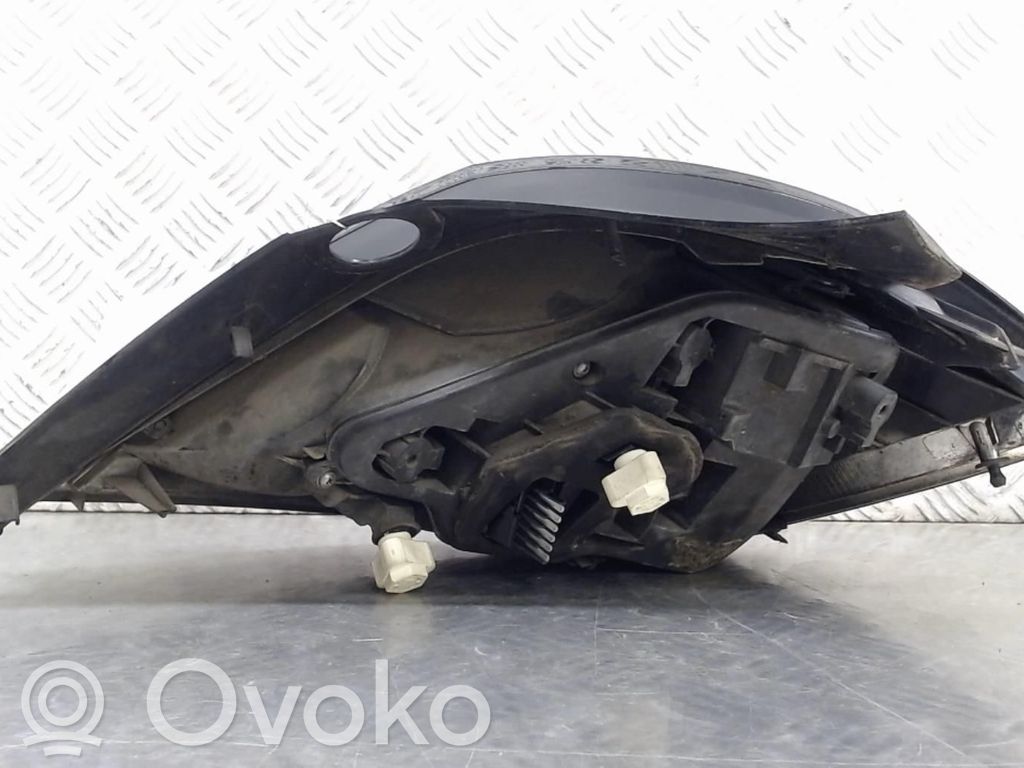 Opel Astra H Aizmugurējais lukturis virsbūvē 