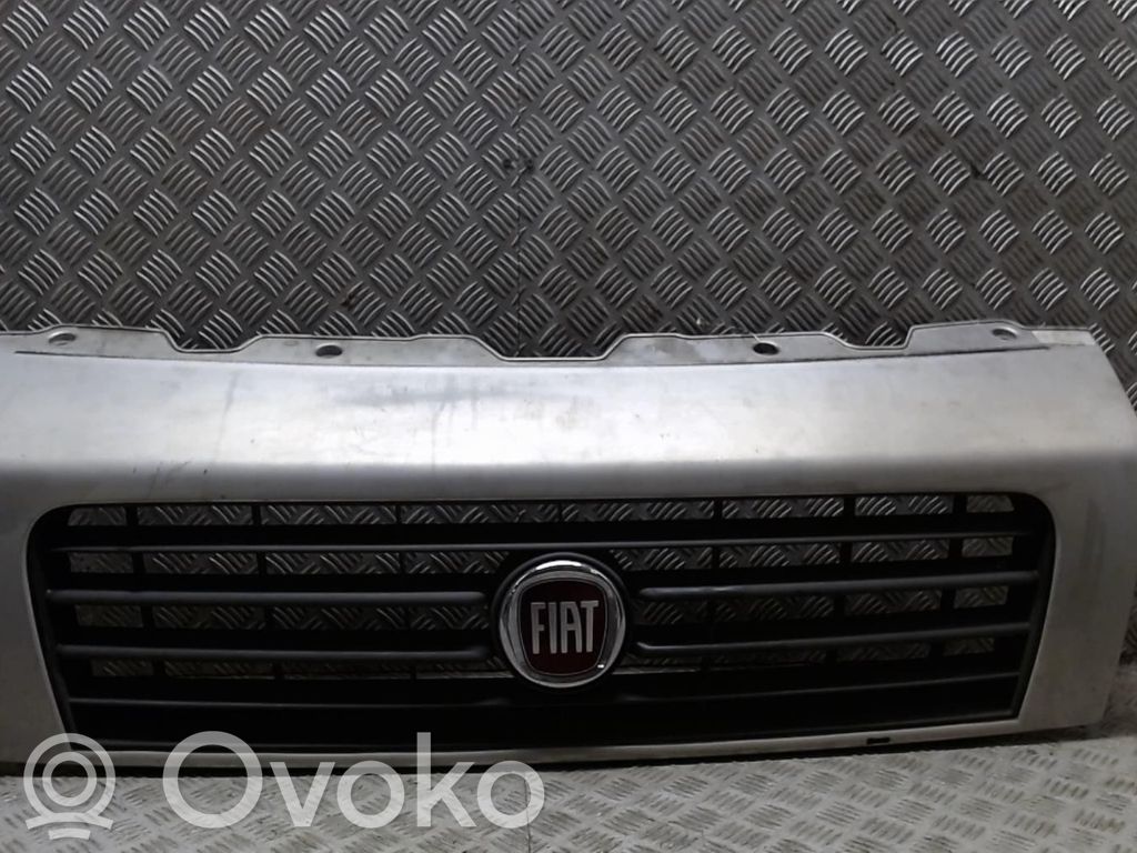 Fiat Ducato Atrapa chłodnicy / Grill 