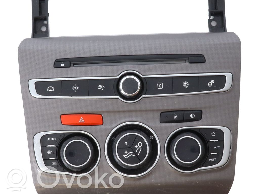 Citroen C4 II Radio/GPS head unit trim 
