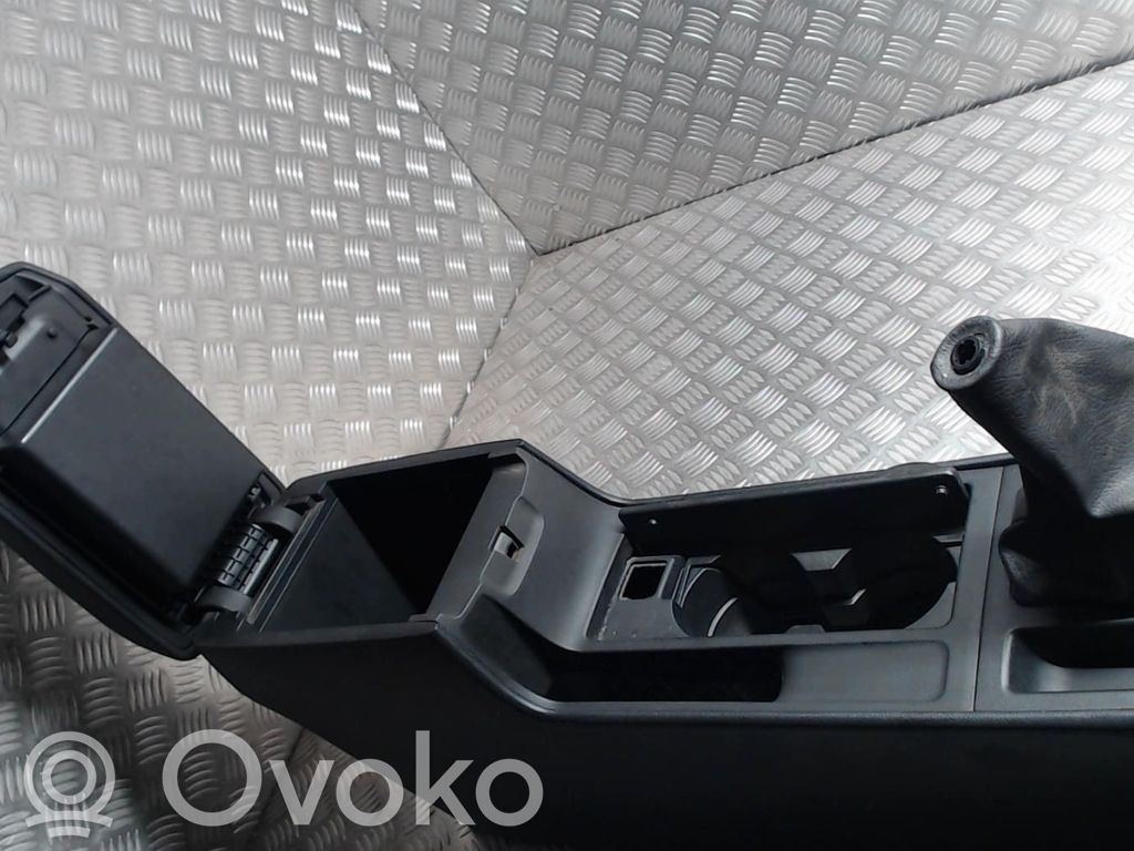 Mazda 3 I Centrālā konsole 