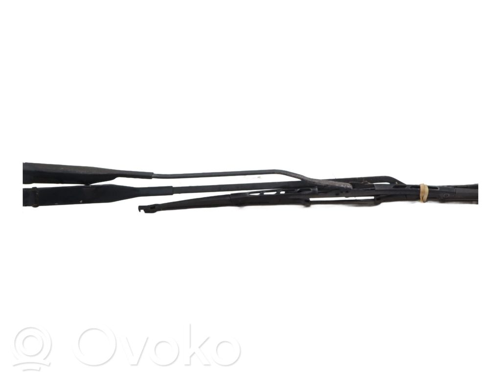 Opel Combo C Front wiper blade arm 