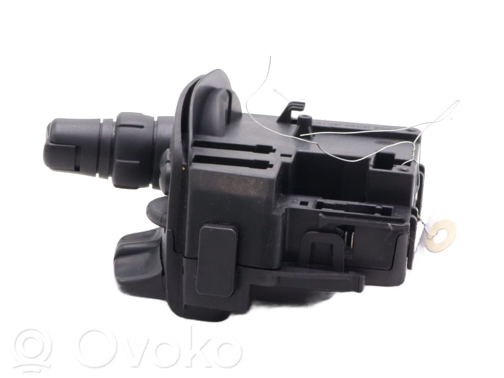 Renault Clio III Wiper control stalk 