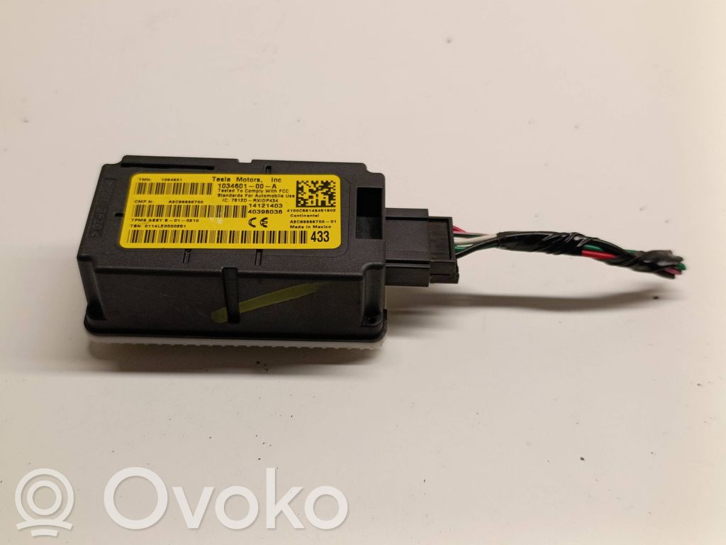 Tesla Model S Tire pressure control unit 