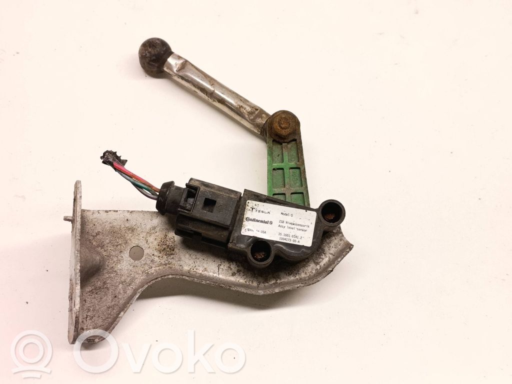 Headlight/headlamp level sensor   15160101412,100417300A