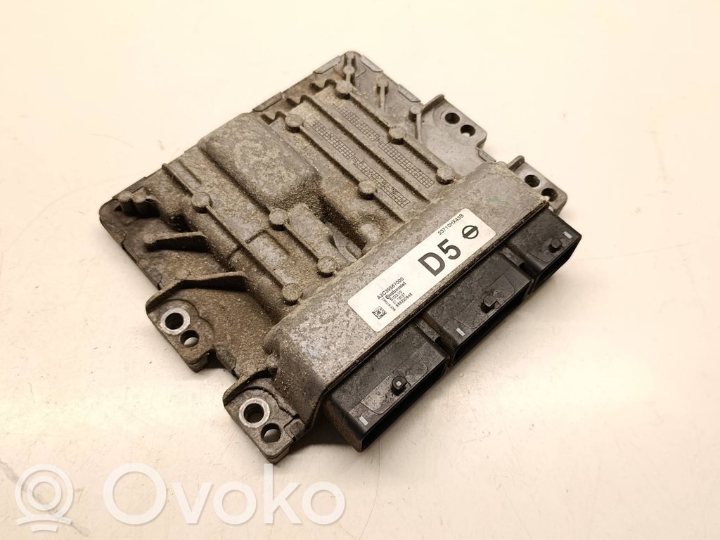 Nissan Qashqai Engine control unit/module 