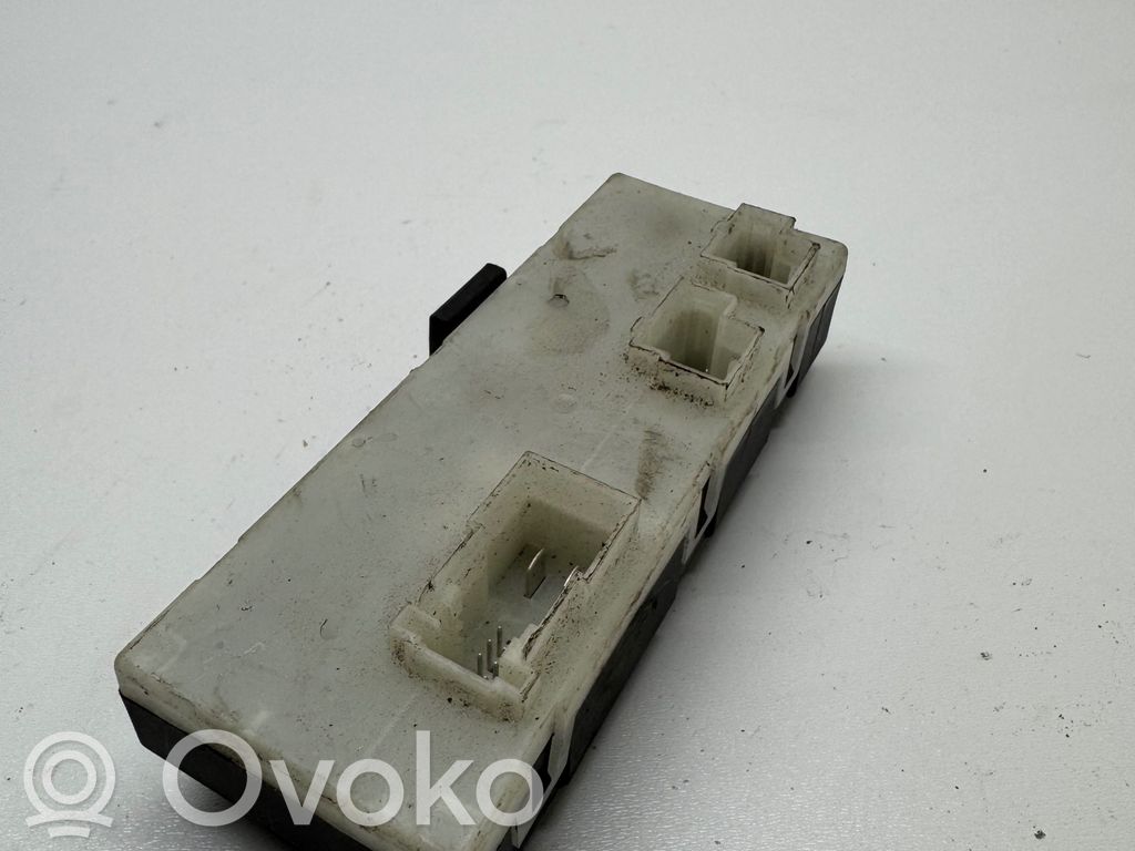 BMW 7 G11 G12 Tailgate/trunk control unit/module 