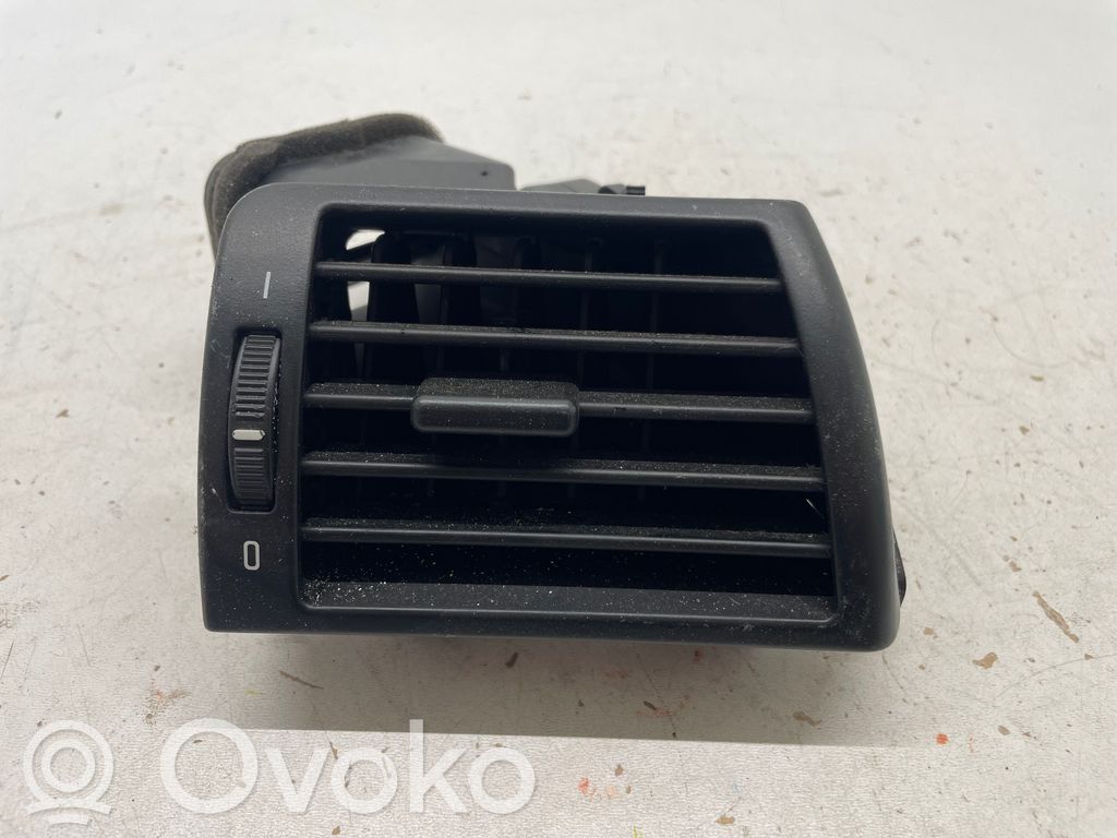 Šoninės oro grotelės   8361898,369801,64228361898