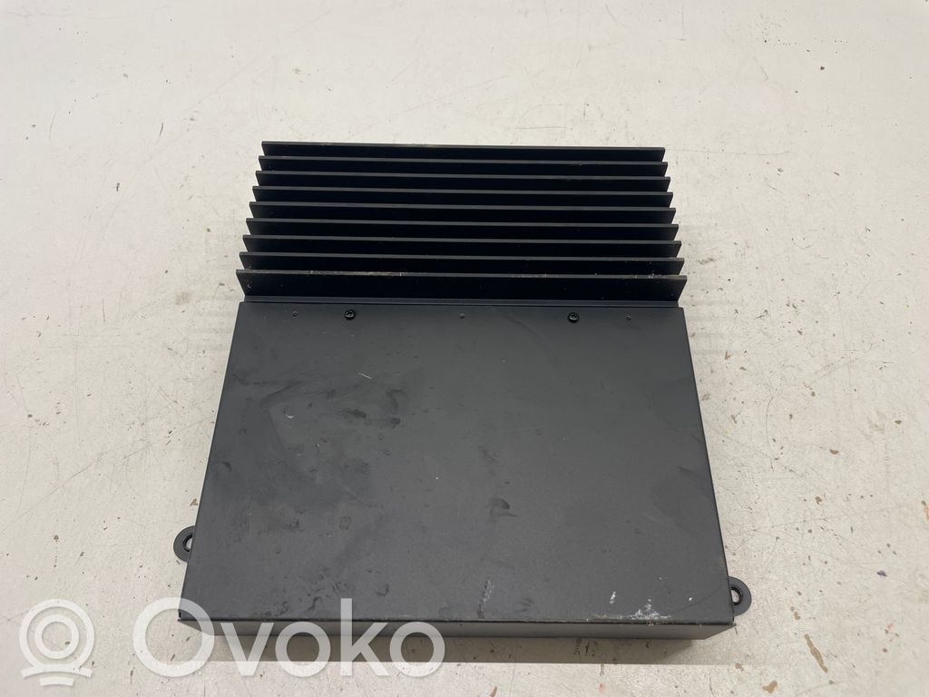 BMW 5 E39 Garso stiprintuvas 