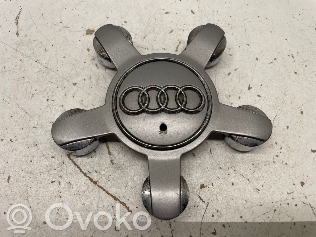 Audi A3 S3 8V Capac roată original 