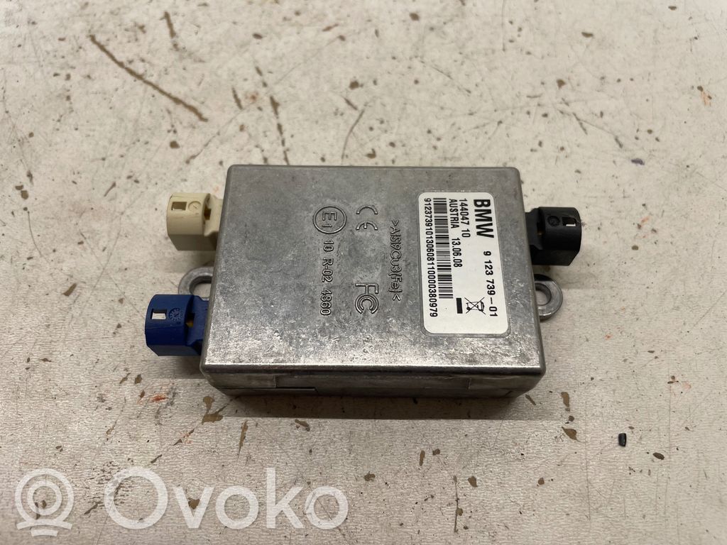 BMW 5 F10 F11 Amplificator antenă aeriană 