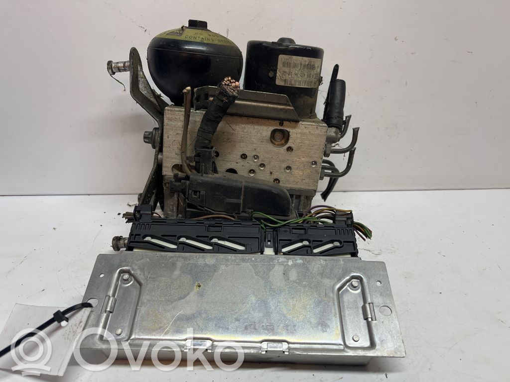 Mercedes-Benz E W211 ABS Pump 