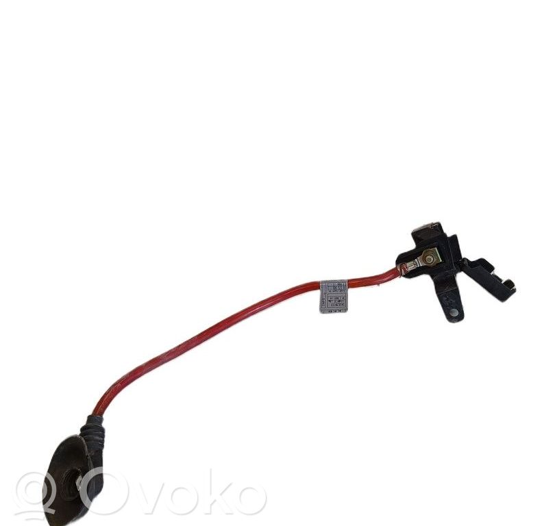 BMW 5 E60 E61 Pliusinis laidas (akumuliatoriaus) 