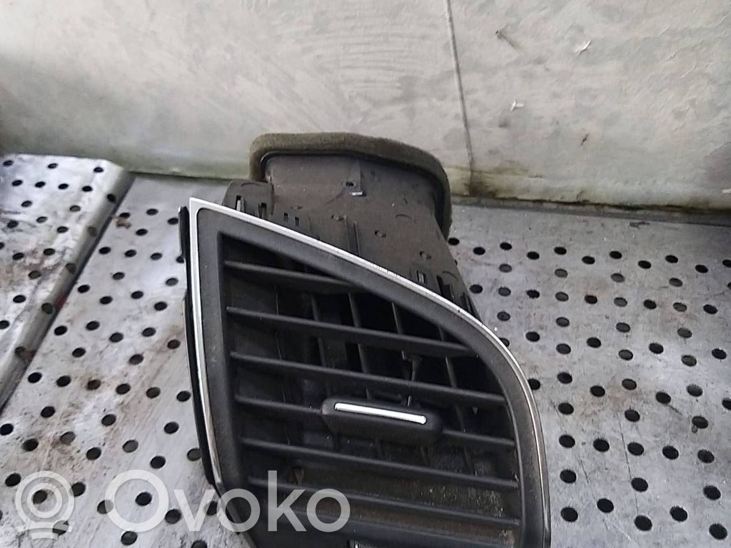 Skoda Fabia Mk3 (NJ) Boczna kratka nawiewu deski rozdzielczej 