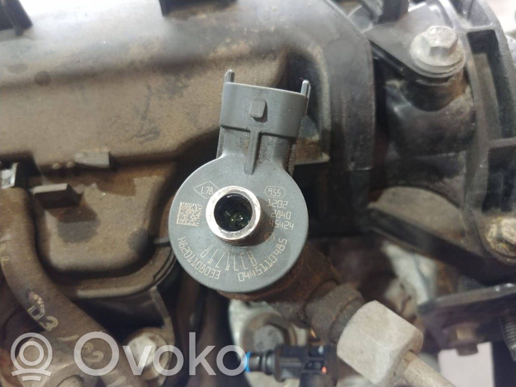 Inyector de combustible   0445110485