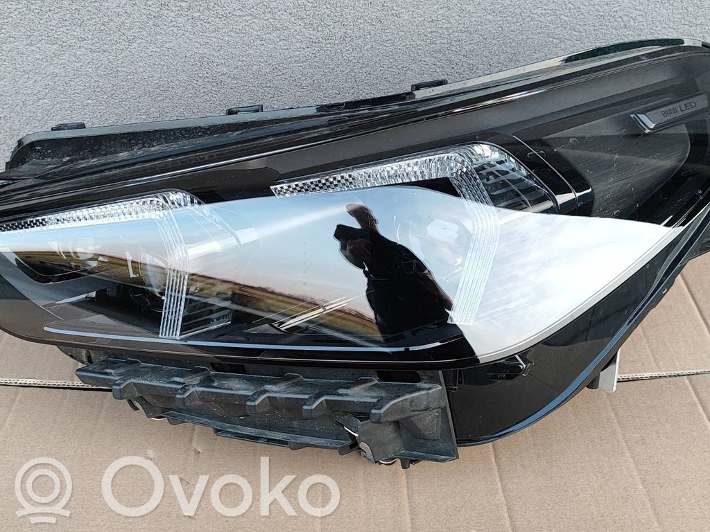 BMW X1 U11 Scheinwerfer 