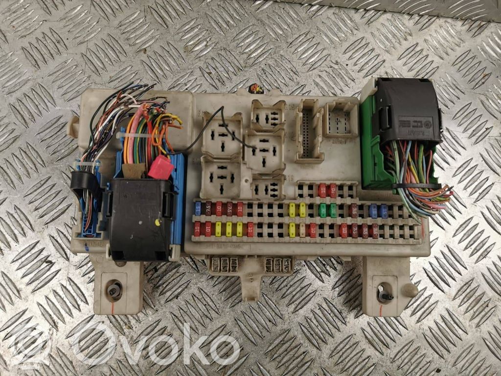 Mazda 3 I Fuse box set 