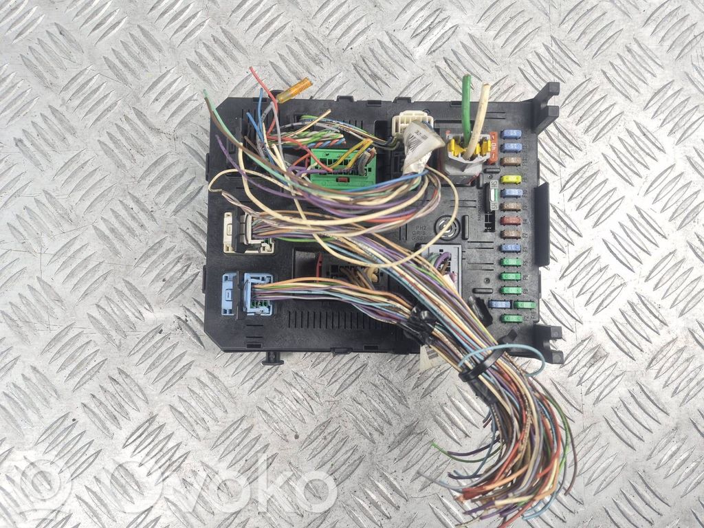 Citroen C4 I Comfort/convenience module 