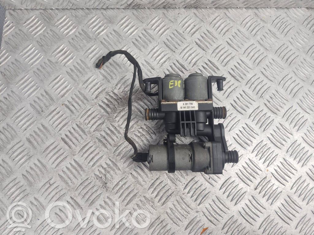 BMW 7 E38 Apsildes radiatora vārsts (-i) 