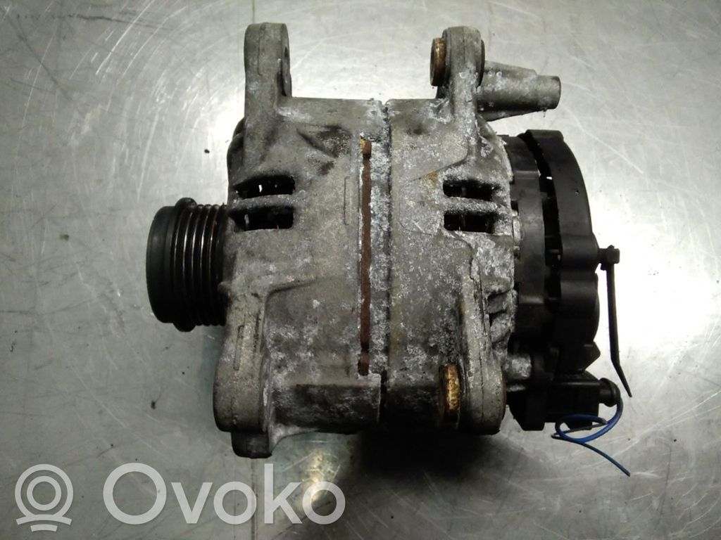 Audi A4 S4 B6 8E 8H Ģenerators 