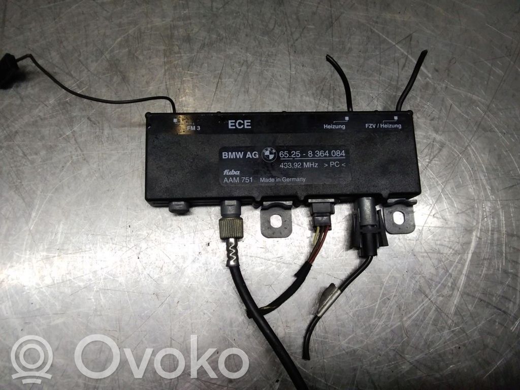 BMW 5 E39 Aerial antenna amplifier 