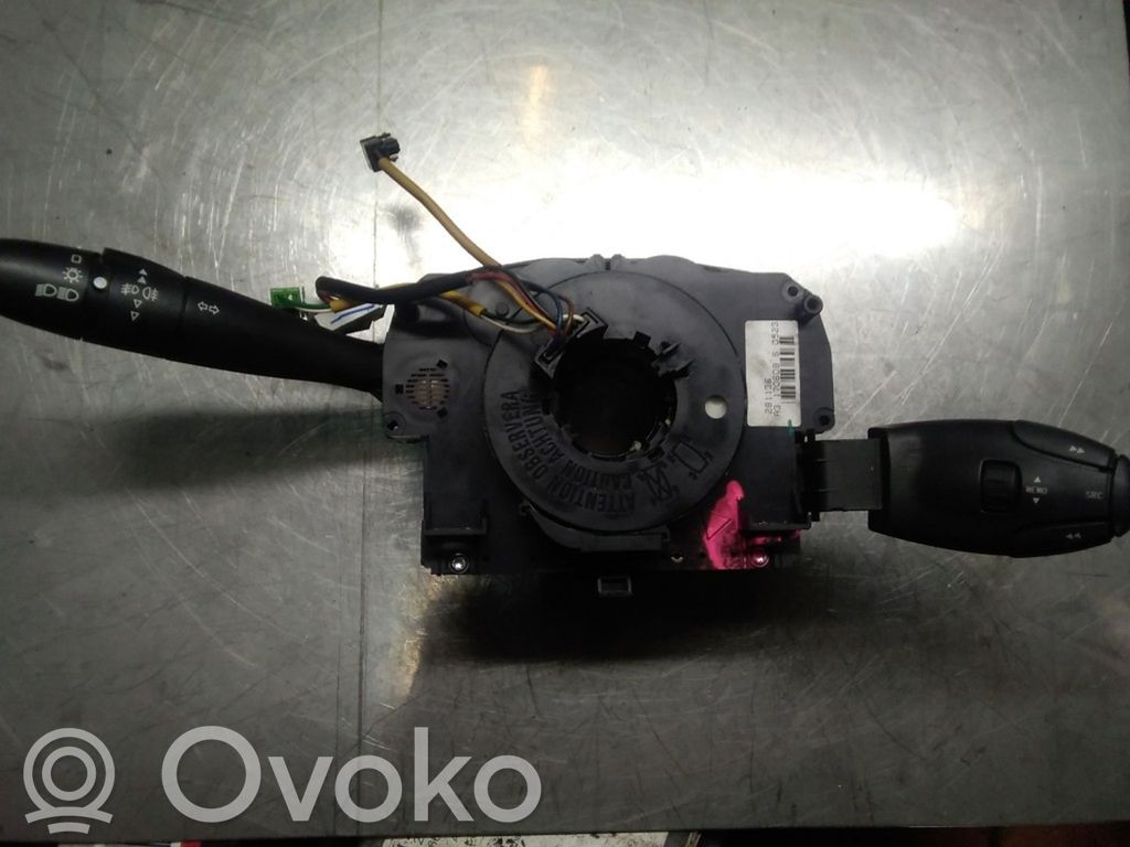 Peugeot 207 Interruptor/palanca de limpiador de luz de giro 