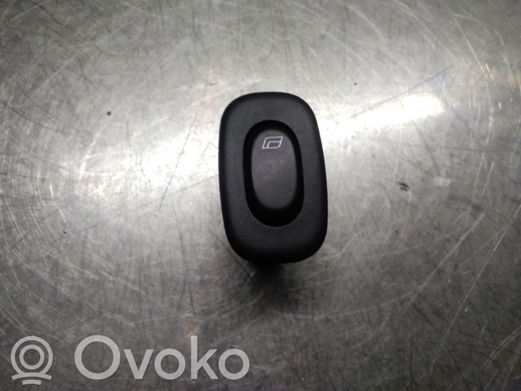 Electric window control switch   12755559,W617K