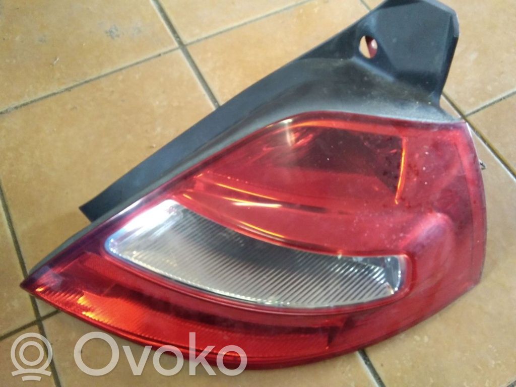 Renault Megane II Galinis žibintas kėbule 