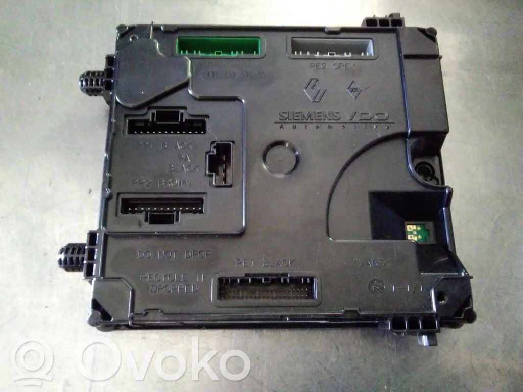Renault Laguna III Comfort/convenience module 
