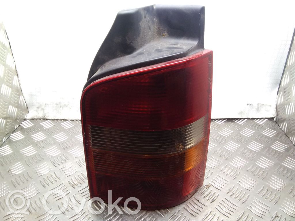 Volkswagen Transporter - Caravelle T5 Lampa tylna 