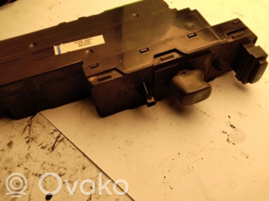 Volvo S80 Electric window control switch 