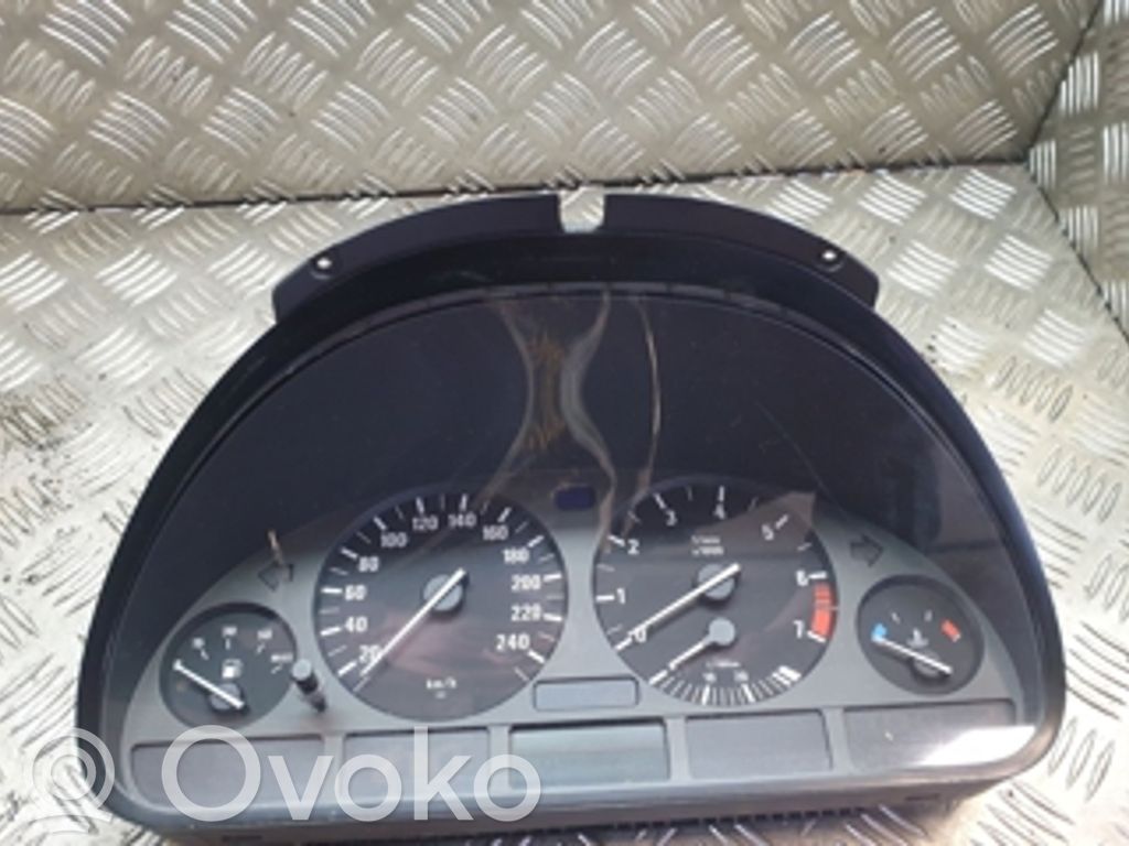 BMW 5 E39 Nopeusmittari (mittaristo) 