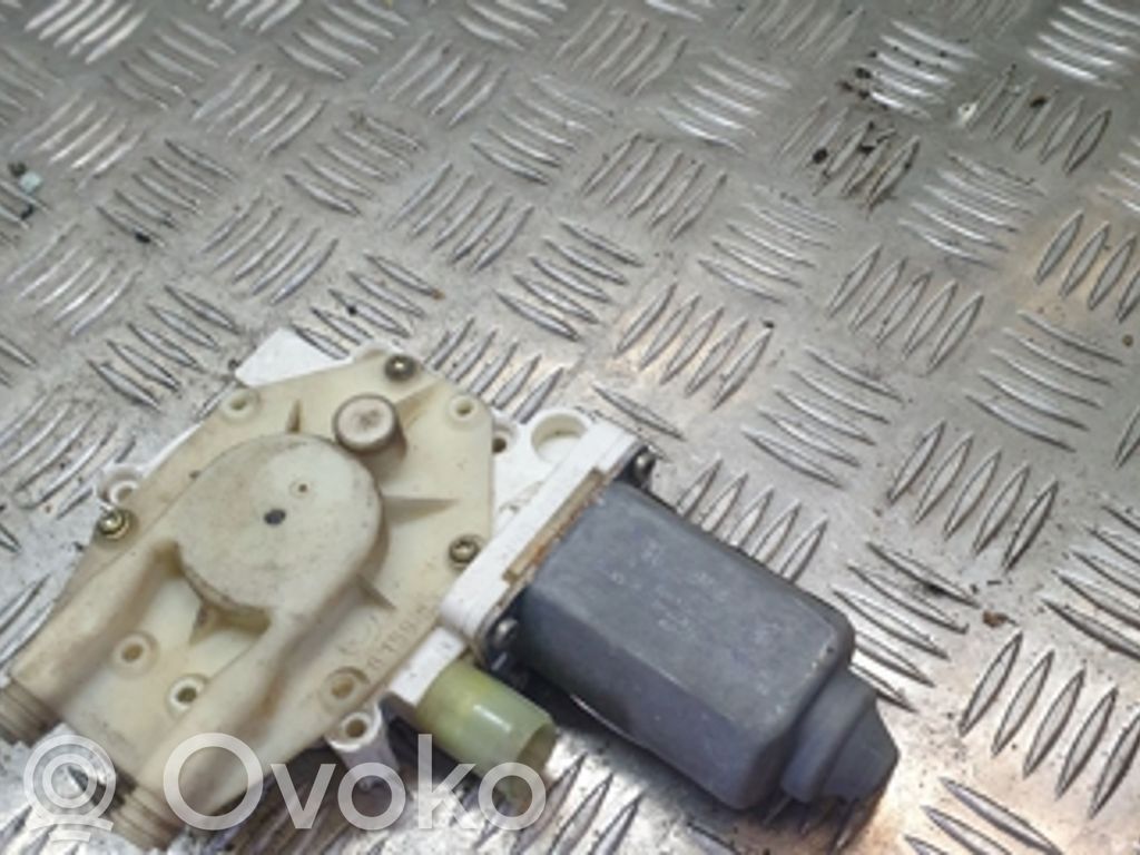 BMW 5 E39 Front door window regulator motor 