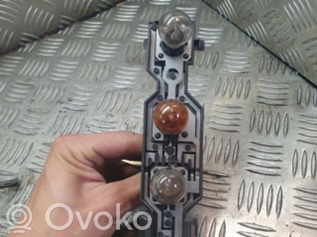 Opel Combo C Rivestimento modanatura del faro posteriore 