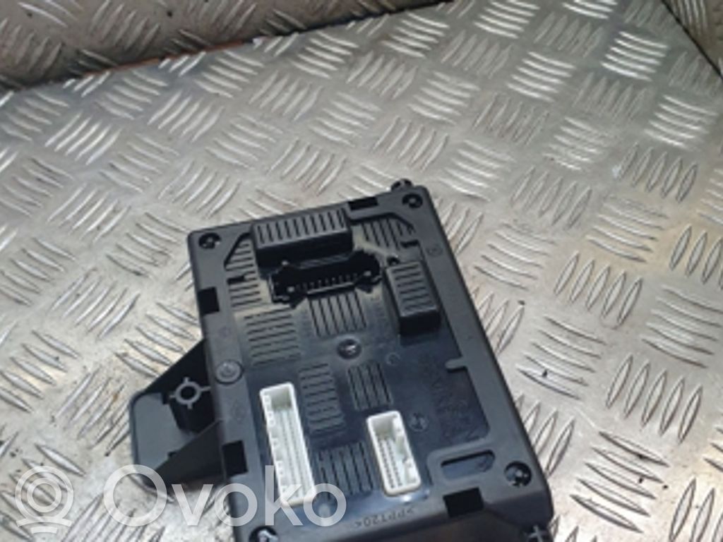 Renault Clio III Mukavuusmoduuli 
