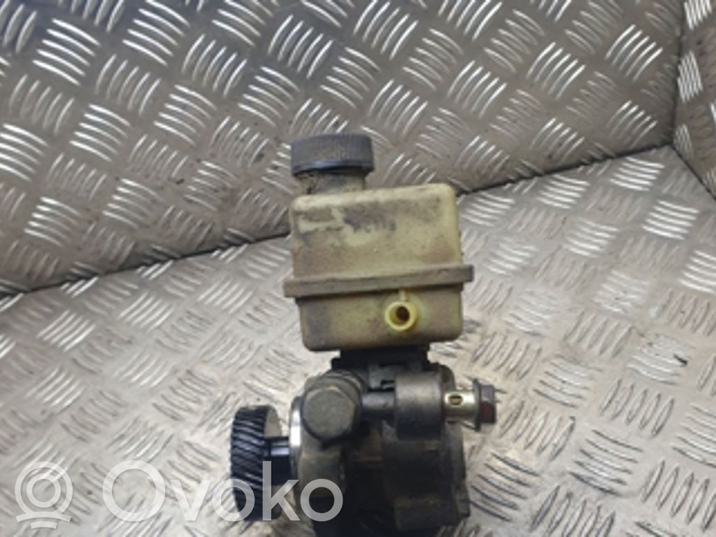 Mazda MPV Power steering pump 