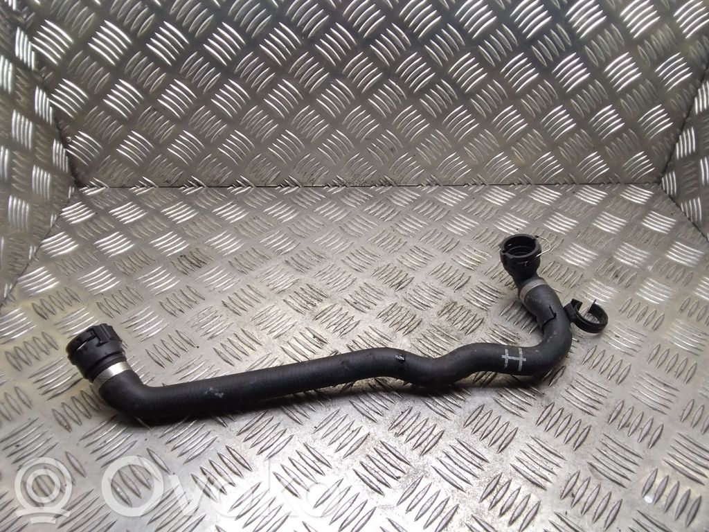 BMW 1 E81 E87 Engine coolant pipe/hose 