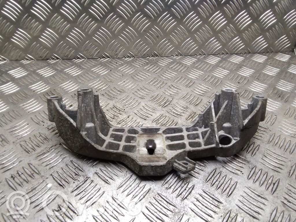 Mini One - Cooper Coupe R56 Engine mounting bracket 
