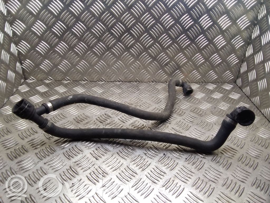 BMW 3 E90 E91 Engine coolant pipe/hose 
