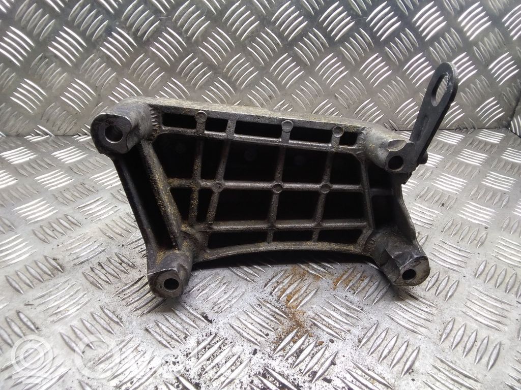 Opel Combo C Engine mounting bracket 