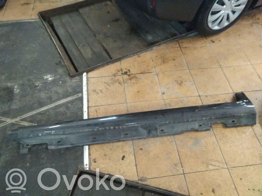 Volvo C30 Slenkstis 