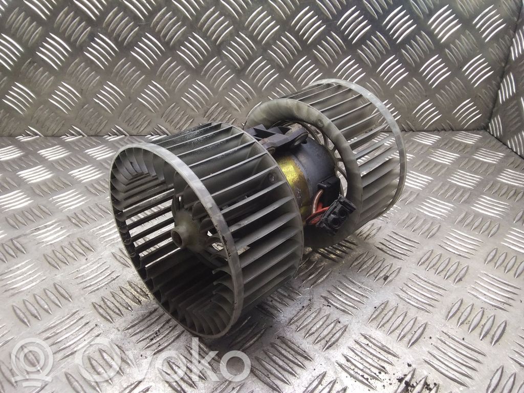 BMW 3 E46 Mazā radiatora ventilators 